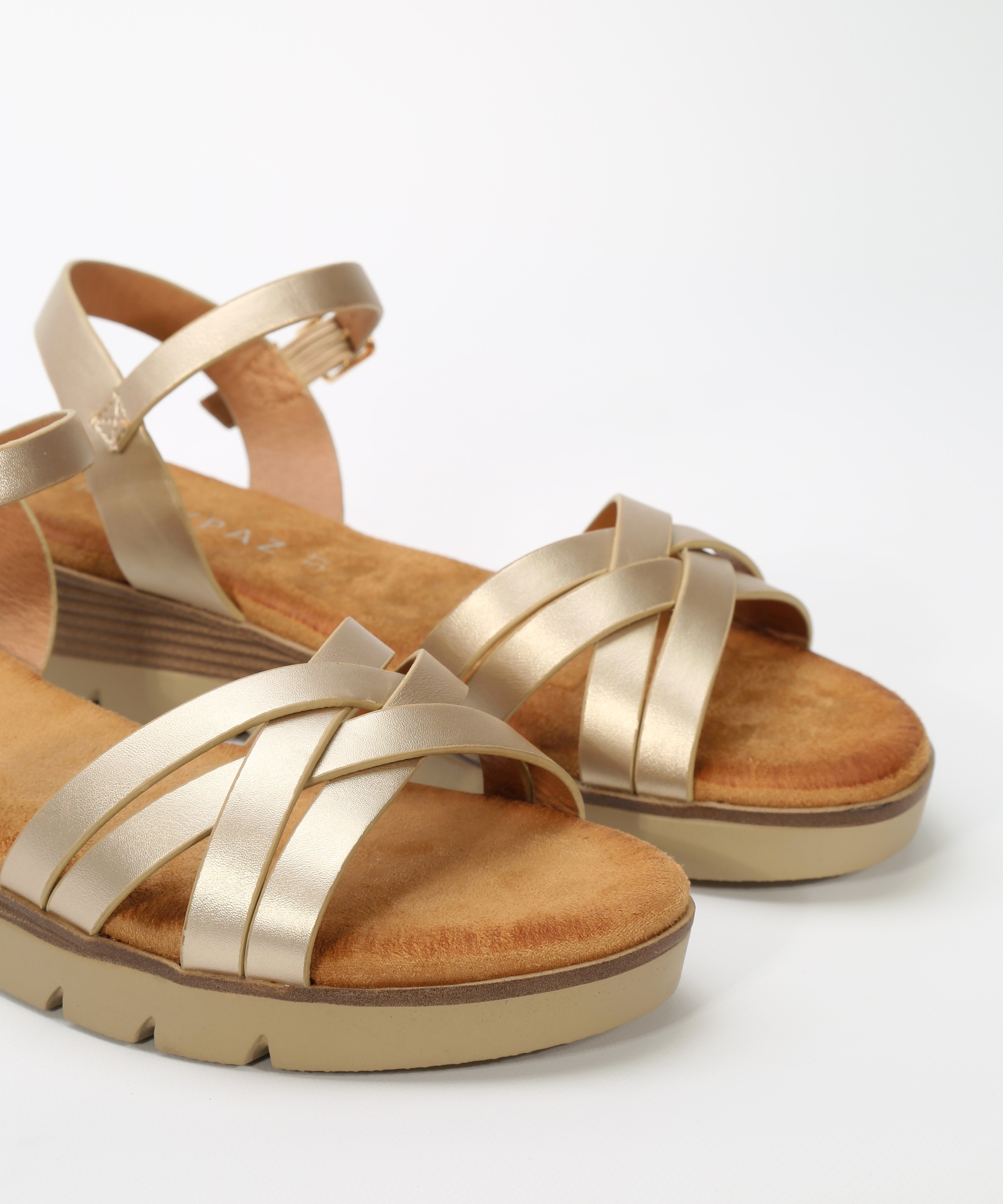 Sandalia plana tiras entrelazadas image number null